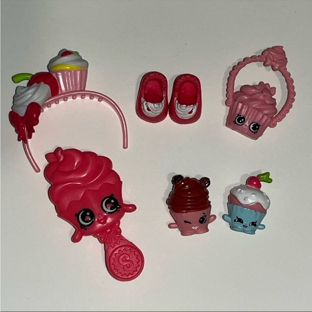 Shopkins Shoppie Accessories + Exclusive Shopkins • Jessicake